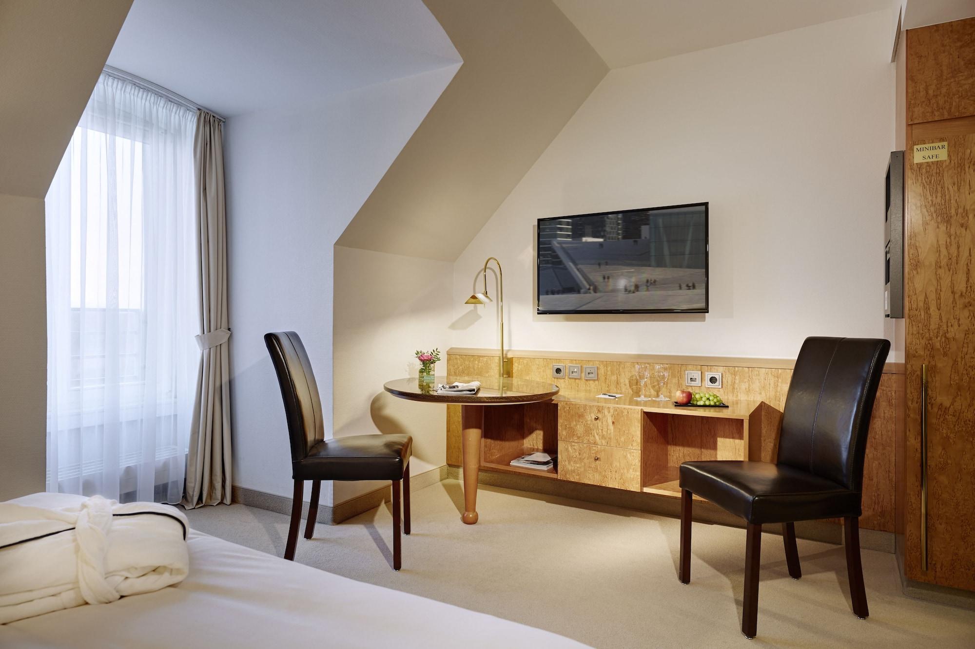 Lindner Airport, Part Of Jdv By Hyatt Отель 4*