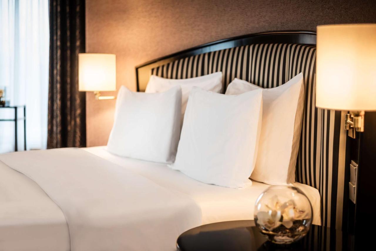 Hotel Lindner Airport 4*
